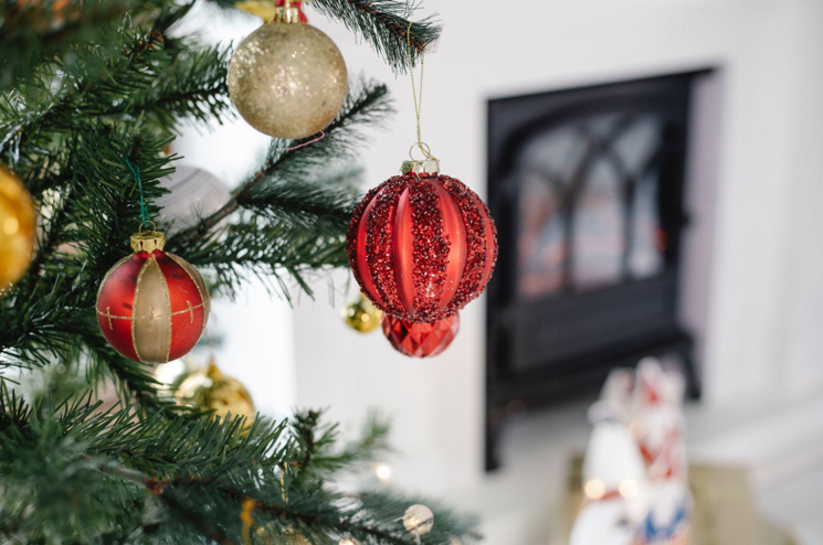 Transform Your Home with Christmas Garlands